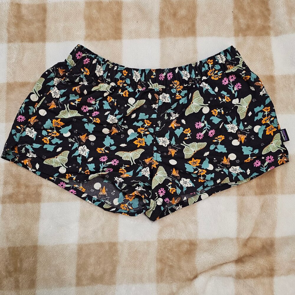Patagonia Womens Barely Baggies Shorts Small Night Pollinators Moth Print